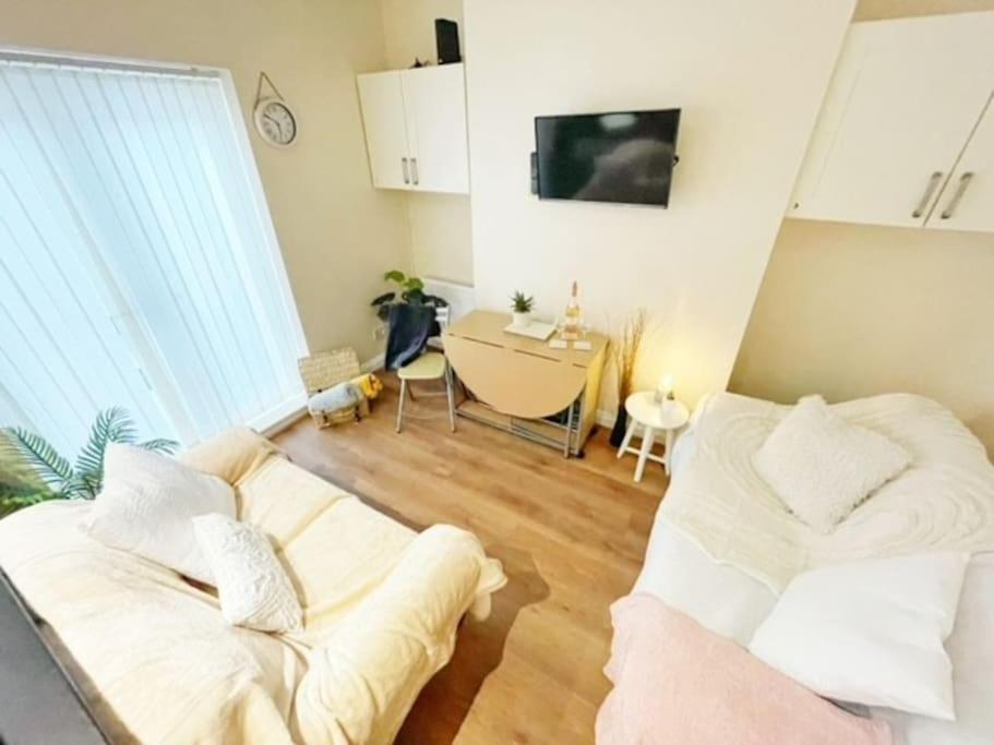 5 Bedroom, Sleeps 9 - Base To Explore Liverpool And Beyond Exterior foto