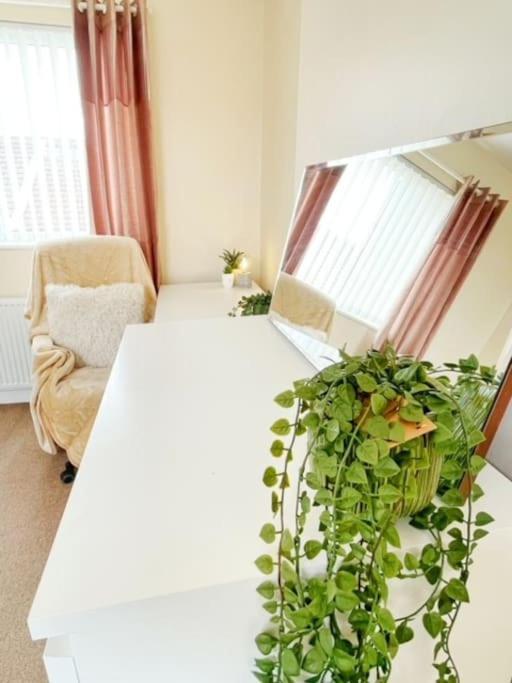 5 Bedroom, Sleeps 9 - Base To Explore Liverpool And Beyond Exterior foto