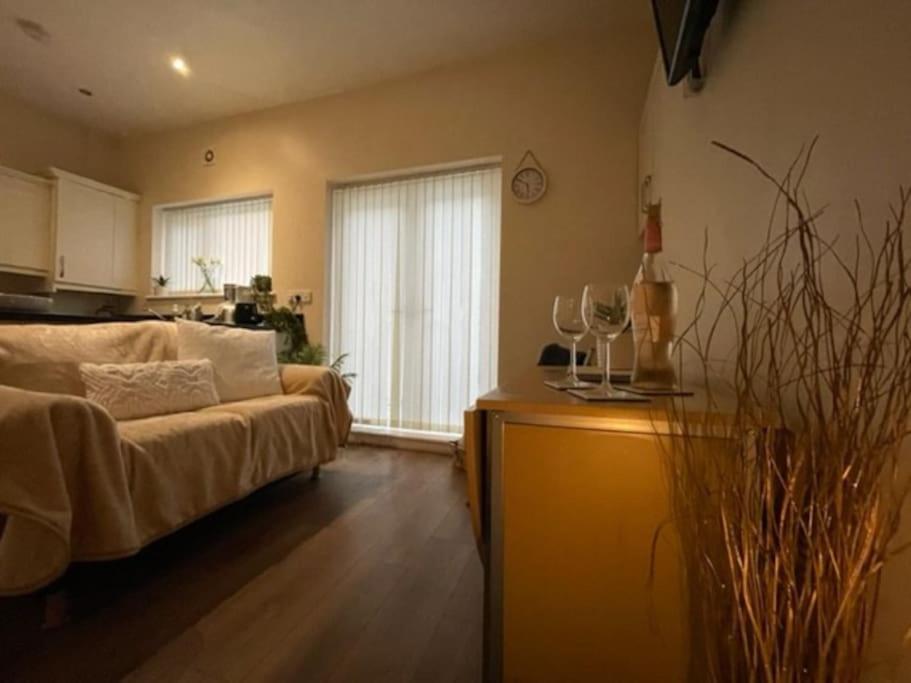 5 Bedroom, Sleeps 9 - Base To Explore Liverpool And Beyond Exterior foto