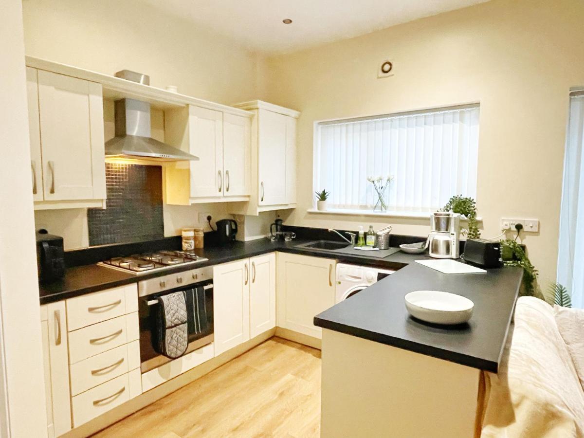 5 Bedroom, Sleeps 9 - Base To Explore Liverpool And Beyond Exterior foto